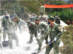 Quân dân chung sức, khởi sắc nông thôn